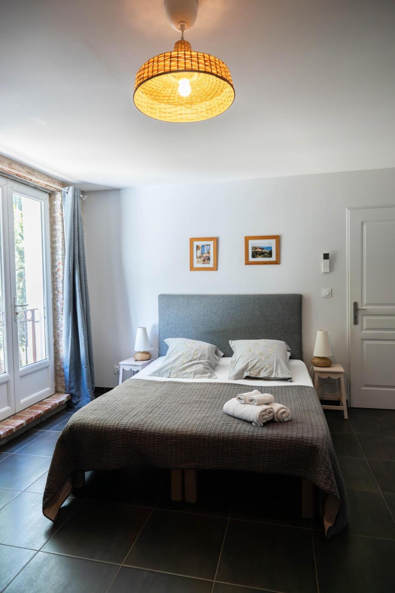 Gîtes du Castell de Blés Saint-Génis Habitación foto